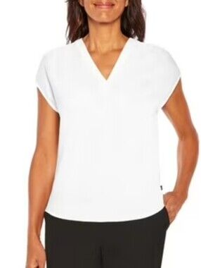 NWT Banana Republic Women’s White V-Neck Short Sleeve Top